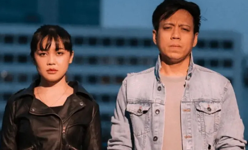 Dari 'Vokalis Peterpan Era' Ke Solois, Zah Amirul Rilis Single "Mengalah Melangkah"