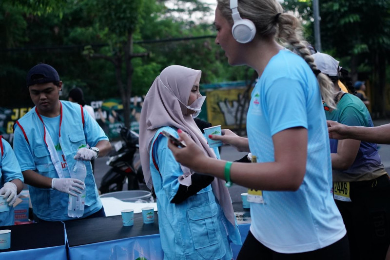 7.000 Pelari Ramaikan Surabaya Marathon 2026 di Tengah Cuaca Panas