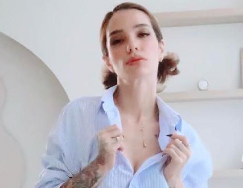 Tetap Profesional,Sheila Marcia Nge-DJ Meski Baru Jalani Operasi Payudar* Dan Masih Terpasang Selang