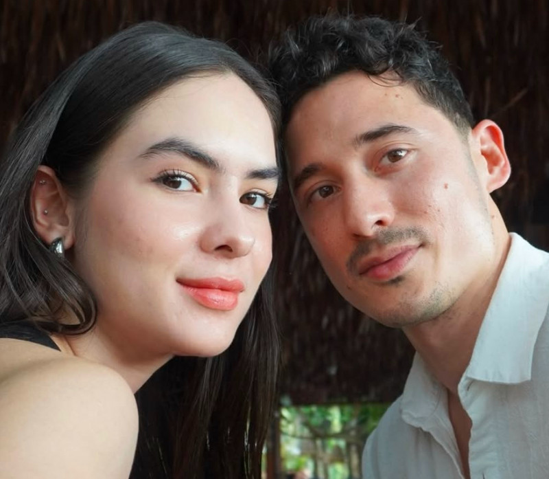 So Sweet!Nino Fernandez Kasih Motor Pink Ke Steffi Zamora