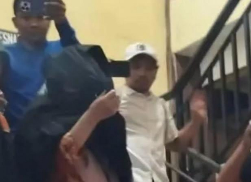 Dugaan Skandal Perselingkuhan Di Puskesmas Robatal Sampang,Oknum Kepala Puskesmas Dan Bidan ASN Digerebek