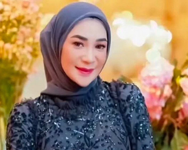 Erin Mantan Istri Andre Taulany Gelar Birthday Dinner Di Paris
