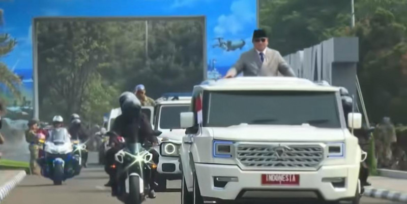 PRESIDEN PRABOWO HADIRI HUT TNI KE-81, RESMIKAN 6 KODAM BARU